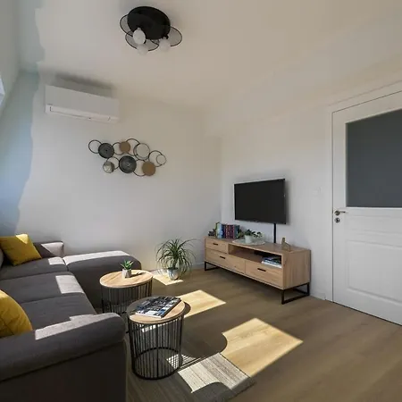 Appartamento One Br Free Parking Center *