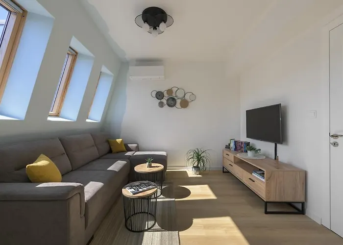 One Br Free Parking Center Varna