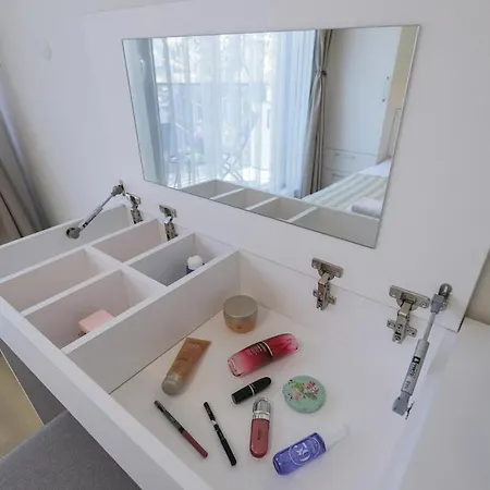 One Br Free Parking Center アパート