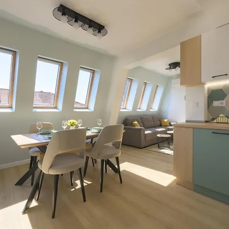 One Br Free Parking Center アパート *