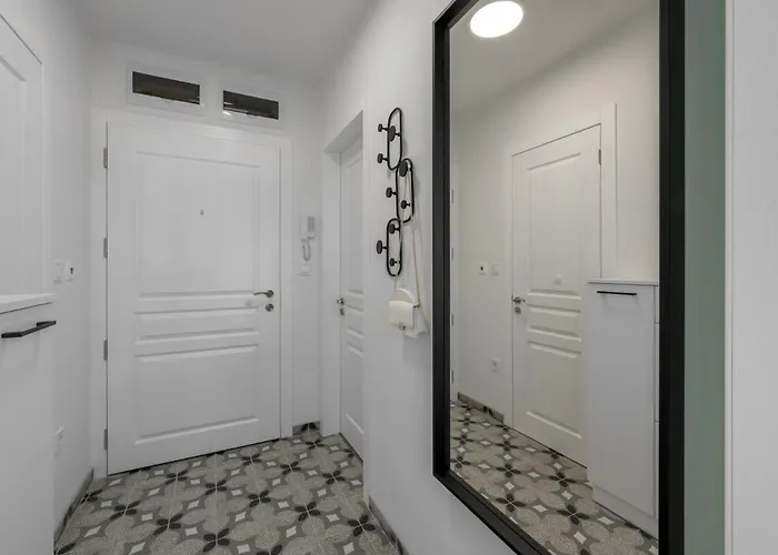 Apartment One Br Free Parking Center