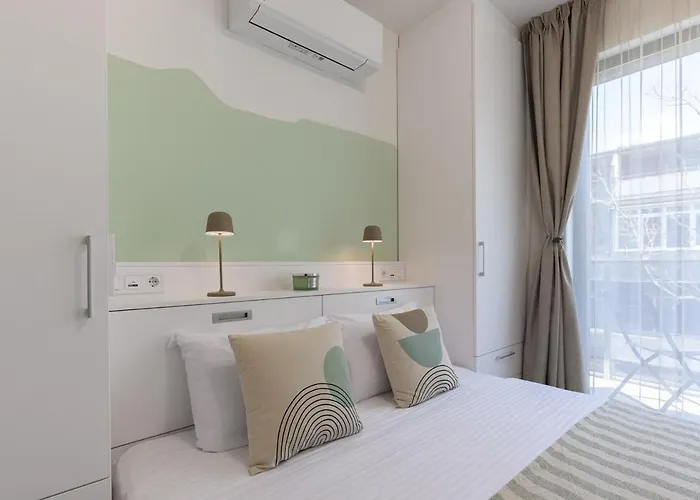 One Br Free Parking Center Apartment Varna